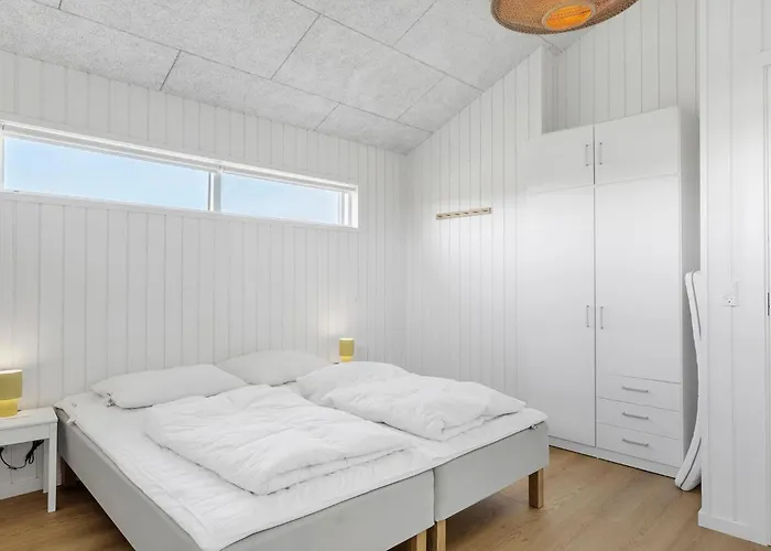 In With Sauna